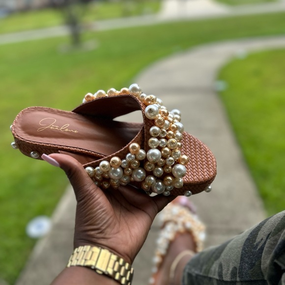 Jones Malone Pearl Slide - Picture 4 of 4